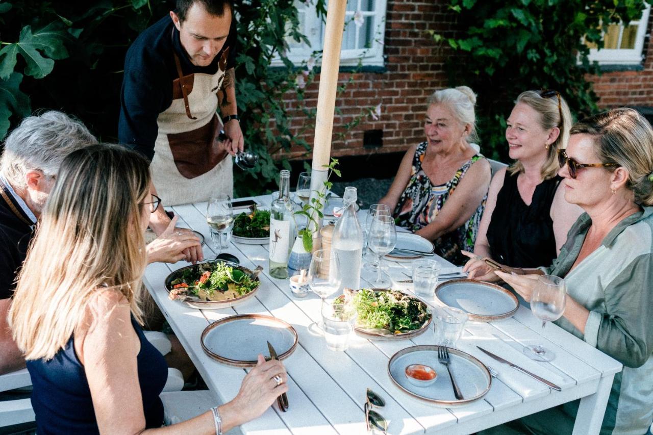 Langebjerg Pension & Spisested إلينغه المظهر الخارجي الصورة